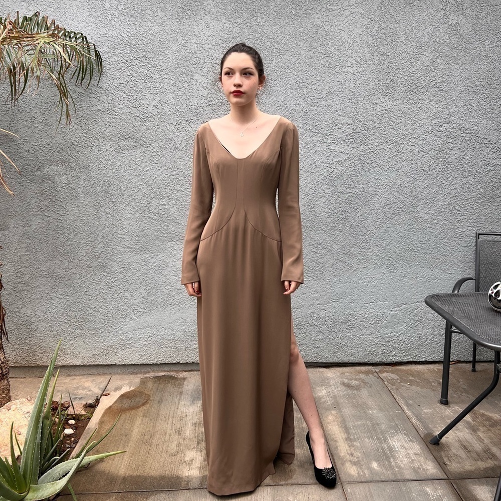 𝅺RICHARD TYLER COUTURE long sleeve dress with hip length side slit